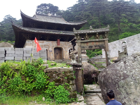 Taoismen lever på Sanqingshan