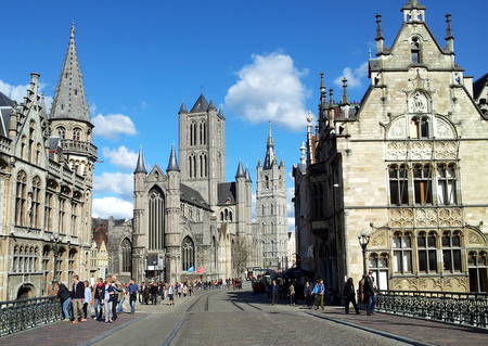 St. Bavo katedralen i Gent